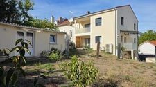 EXCLUSIVITE ARISTIDE BRIAND /ESTER MAISON DE TYPE 7 RECENTE AVEC JARDIN - T2 LOCATIF ET DEPENDANCE 