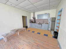 GROS POTENTIEL POUR CETTE TRES BELLE PROPRIETE DE 19HA AVEC CHATEAU ET BATIMENT DE + DE 1200 M²