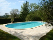 A 8 MN DE LIMOGES EN DIRECTION D 'AIX/VIENNE JOLIE MAISON BOURGEOISE AVEC PISCINE 