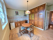 EXCLUSIVITE SECTEUR RUCHOUX BELLE MAISON ANNEE 50 SUR SOUS SOL COMPLET AVEC GARAGE ET PETIT JARDIN 