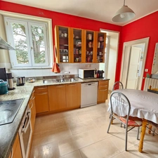 QUARTIER OUEST BELLE MAISON DE CARACTERE ANNEE 30 SUR 1534 M² DE TERRAIN ARBORE 