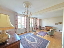 EXCLUSIVITE SECTEUR RUCHOUX BELLE MAISON ANNEE 50 SUR SOUS SOL COMPLET AVEC GARAGE ET PETIT JARDIN 