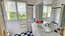 ISLE PROCHE CHU EMAILLEURS - SUPERBE VILLA EN PARTIE PLAIN PIED AVEC PISCINE ET SPA SUR MAGNIFIQUE TERRAIN ARBORE
