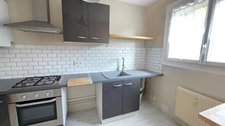 COUP DE COEUR POUR CET APPARTEMENT DE TYPE 4 ENTIEREMENT RENOVE AVEC ASCENSEUR GARAGE BALCON CAVE ET CELLIER