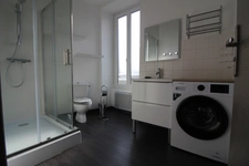 Au NORD de La ROCHE sur YON dans la commune de BELLEVILLE/VIE superbe Appartement T2 Meublé avec 1 très grande CHAMBRE