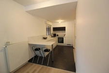 85000 -La ROCHE sur YON plein centre ville, dans résidence avec ASCENCEUR, Appartement T2 avec TERRASSE, PARKING et CAVE sécurisés
