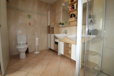 LA ROCHE SUR YON  centre ville, Maison de 261m² en COLOCATION pour 6 personnes avec des Baux individuels de 10 mois renouvelables (du 01/09 au 30/06)