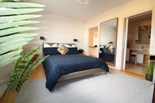 LA ROCHE SUR YON  centre ville, Maison de 261m² en COLOCATION pour 6 personnes avec des Baux individuels de 10 mois renouvelables (du 01/09 au 30/06)