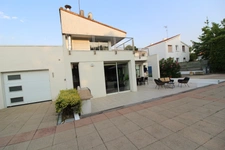 LA ROCHE SUR YON  centre ville, Maison de 261m² en COLOCATION pour 6 personnes avec des Baux individuels de 10 mois renouvelables (du 01/09 au 30/06)