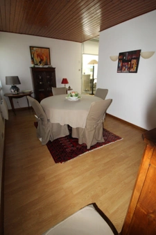 Aux PORTES de LA ROCHE su YON côté NORD, Maison de 238 m² avec 6 chambres, Bureau double, SDB, SDE, 3 WC et PISCINE, GARAGE et PARKING intérieur avec CARPORT 2 véhicules