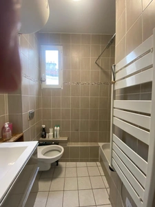 STUDIO 27 M² - 6ème et dernier étage SANS ascenseur -