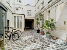 Quartier GAILLON - Rue de La Michodière - T2 de 50 M² - 5ème étage avec ascenseur + Débarras sur palier + cave