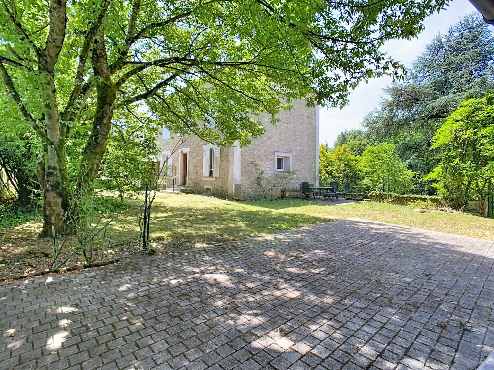 Maison 8 pièces 177 m² · à Crouy sur Ourcq · 177 m² · 357 000 €