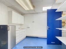 MURS DE LOCAL PROFESSIONNEL – PARIS 17e – PLAINE-MONCEAU - METRO PEREIRE (LIGNE 3)