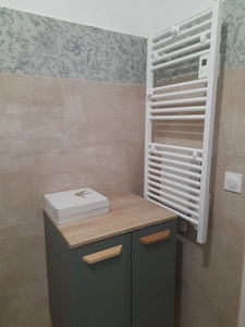 Rue de la Ferme - Grand 2 pièces de 57 m² - RDC SURELEVE + PARKING PRIVE dans RESIDENCE
