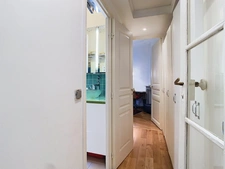 Rue Philibert Delorme - T3 de 68 m² au RDC - Professions libérales autorisées