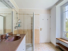 Une maison familiale (177 m²) au calme, entre nature et vie de village à moins d’une heure de Paris en transports (Ligne P)