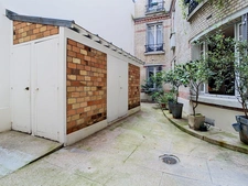 Rue Philibert Delorme - T3 de 68 m² au RDC - Professions libérales autorisées