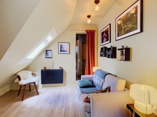 METRO BONSERGENT - BD MAGENTA - STUDIO sur cour : 11,67 m² au sol (8,50 m² en LC) au 6ème et dernier étage AVEC ascenseur