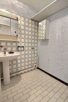 Métro CHARENTON ECOLE - 4 pièces de 85 m² - 8ème étage 