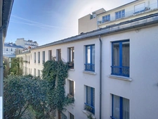 Rue des Haies - TRIPLEX de 3 pièces (1 chambre) de 60 m² dans passage privé