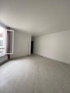 STUDIO 27 M² - 6ème et dernier étage SANS ascenseur -