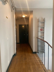 STUDIO 27 M² - 6ème et dernier étage SANS ascenseur -