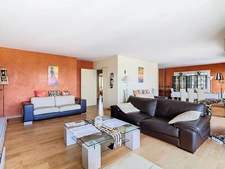 6ème et dernier étage - Appartement T5 + 2 terrasses de 18 m² chacune + 1 cave + 2 parkings boxés côte à côte 