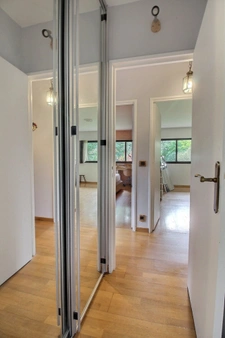 Avenue de Chanzy - 5 pièces de 110 m² avec balcon + cave + 2 parkings