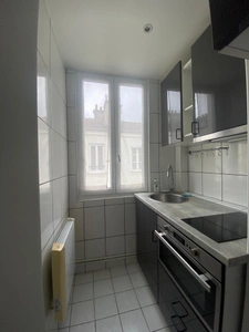 STUDIO 27 M² - 6ème et dernier étage SANS ascenseur -