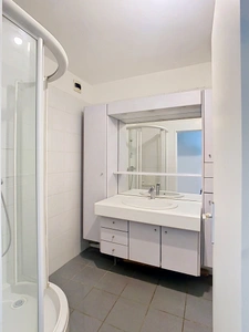 PORTE DOREE - BOIS DE VINCENNES - T4 (2 chambres) avec LOGGIA + PARKING + CAVE