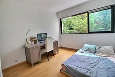 Avenue de Chanzy - 5 pièces de 110 m² avec balcon + cave + 2 parkings
