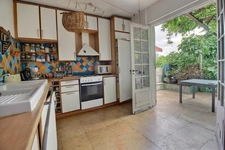 Parcelle de 320 m² : MAISON de 103 m² + 60 m² sous-sol + 16 m² dépendance dans le jardin