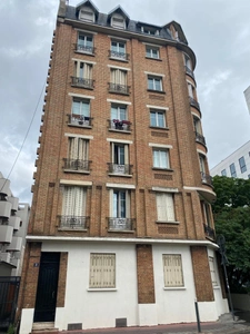 SAINT OUEN - 2 PIÈCES 37m² LC - 4ÈME ÉTAGE AVEC ASCENSEUR