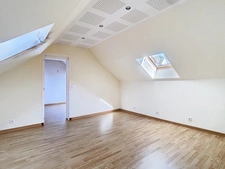 2 maisons sur terrain de 850 m² à 20 MN à pieds RER D "FOSSES - SURVILLIERS" 