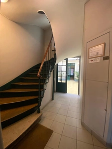 STUDIO 27 M² - 6ème et dernier étage SANS ascenseur -