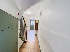 Métro ECOLE MILITAIRE - Avenue MOTTE-PIQUET - STUDIO de 14,80 m² LC - 2ème étage sans ascenseur