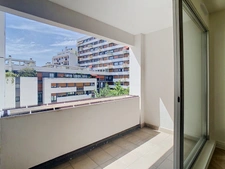 PORTE DOREE - BOIS DE VINCENNES - T4 (2 chambres) avec LOGGIA + PARKING + CAVE