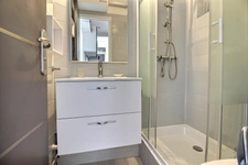RUE FARADAY - 2 PIECES de 21,93 M² au sol 