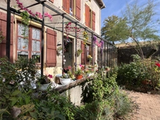 Maison à vendre 5 pièces Proche de CHARLIEU (71)