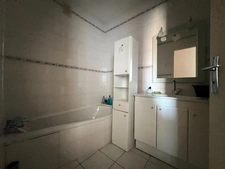 Appartement à vendre 4 pièces LYON 4EME ARRONDISSEMENT (69) avec garage