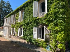 Propriete à vendre 8 pièces Proche de ROANNE (42)