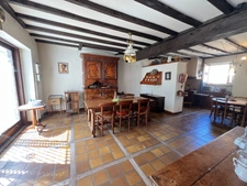 Propriete à vendre 8 pièces Proche de ROANNE (42)