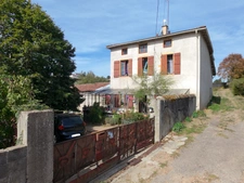 Maison à vendre 5 pièces Proche de CHARLIEU (71)