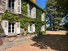 Propriete à vendre 8 pièces Proche de ROANNE (42)