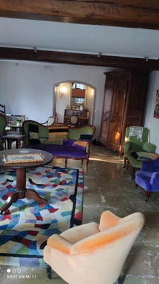 Propriete à vendre 8 pièces Proche de ROANNE (42)