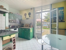 Indre et Loire -La Membrolle Sur Choisille -Maison de bourg 5 pieces et dépendance avec garage.