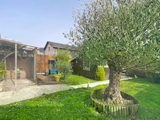 Indre et Loire -La Membrolle Sur Choisille -Maison de bourg 5 pieces et dépendance avec garage.