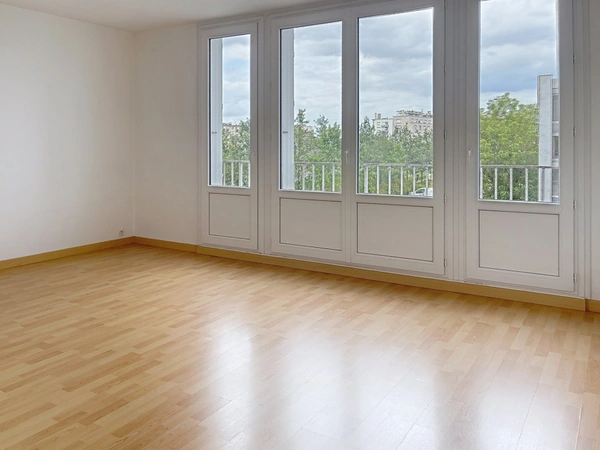 APPARTEMENT T3 AVEC VUE SUR LE CHER – HABITATION OU INVESTISSEMENT COLOCATION – TOURS SUD / QUARTIER DU CHER