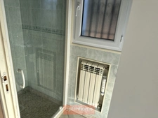 Villa avec piscine couverte, jardin clos autour avec puits pour environ 1800 M2